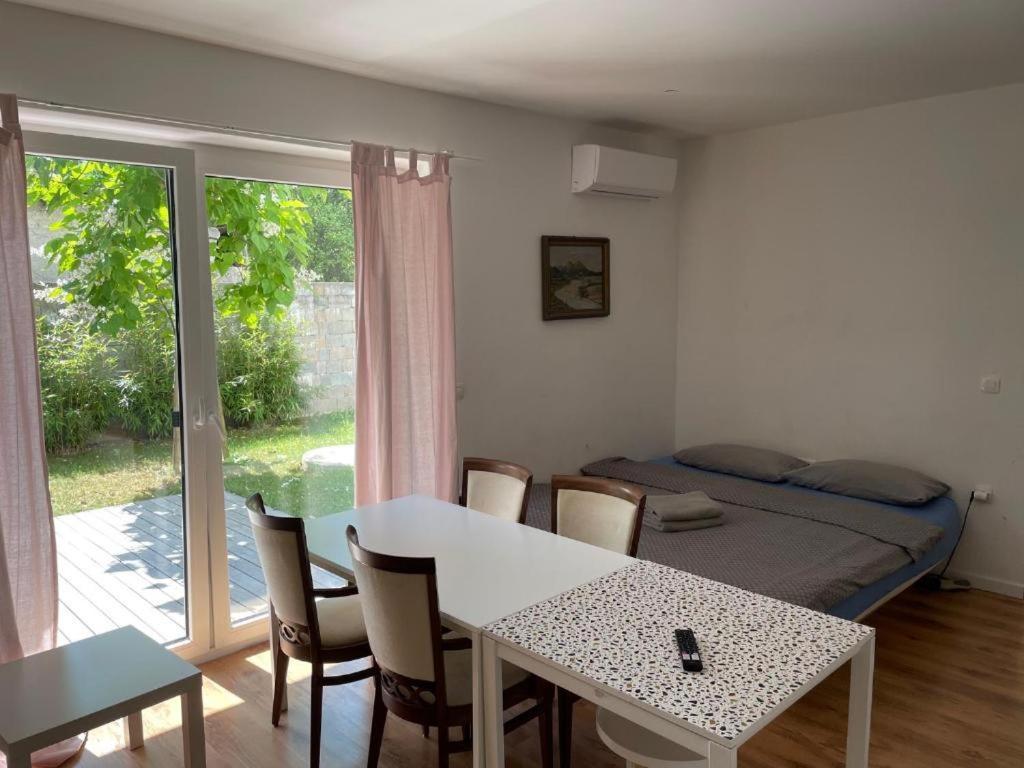 R41 - Tivoli Groundfloor Apartment Ljubljana Dış mekan fotoğraf